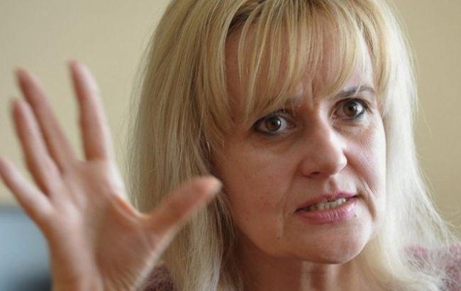 Ірина Фаріон є кандидатом філологічних наук