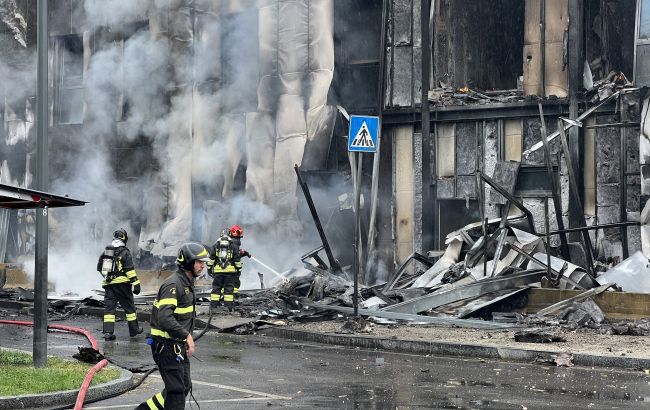 На севере Италии потерпел крушение самолет, есть жертвы