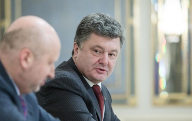 Порошенко обещает "давать по зубам" в случае нарушения режима прекращения огня