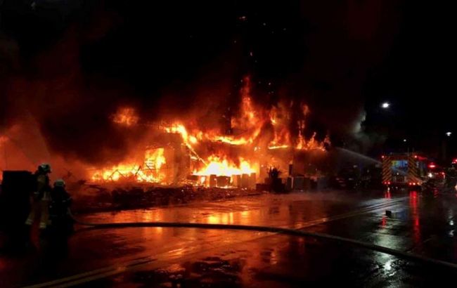 У Тайвані загорівся 13-поверховий будинок: десятки загиблих і постраждалих