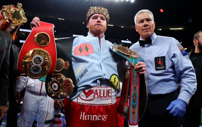 Альварес виграв третій бій проти Головкіна та зберіг чемпіонські пояси в суперсередній вазі