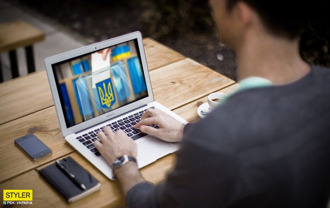 Вибори в Україні: радник Зеленського анонсував запуск голосування онлайн