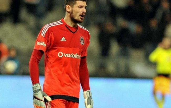 В "Бешикташе" недовольны игрой Дениса Бойко