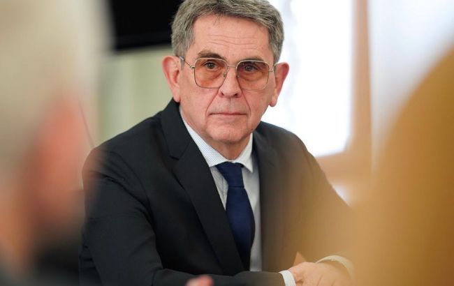 В Минздраве опровергли отставку Емца