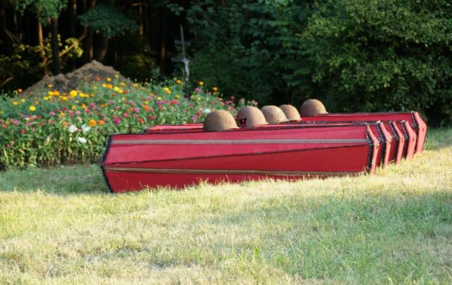 Под Одессой перезахоронили 77 участников обороны города в ВОВ