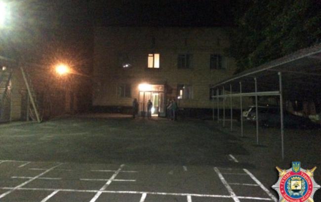 В Красноармейске неизвестные забросали военкомат "коктейлями Молотова"