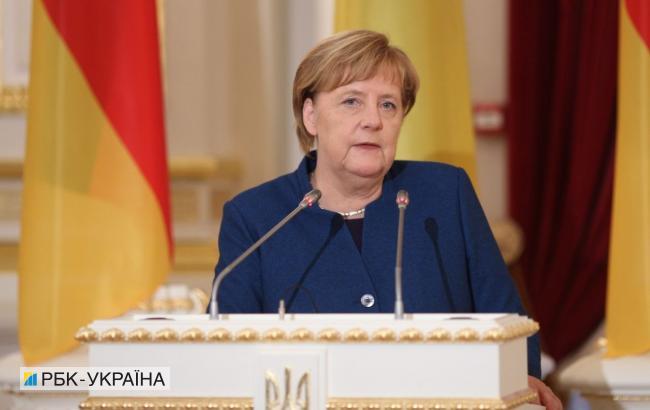 Украина должна иметь гарантии сохранения транзитной роли после запуска "Северного потока-2", - Меркель