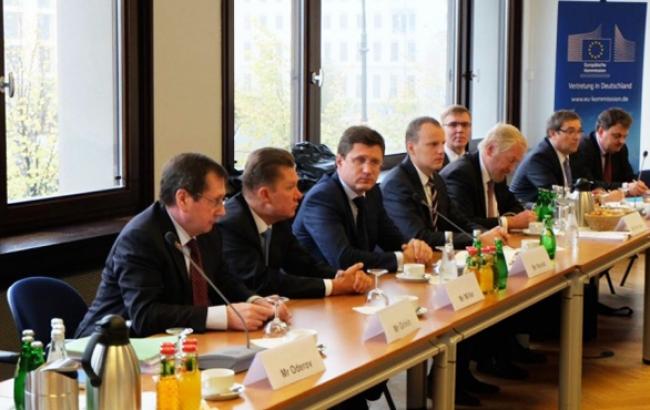 В Брюсселе возобновились трехсторонние газовые переговоры