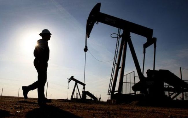 Цена нефти Brent держится около 37 долларов за баррель