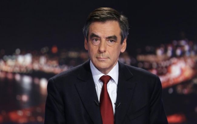 Фийон высказался против улучшения отношений с РФ после встречи Ле Пен с Путиным