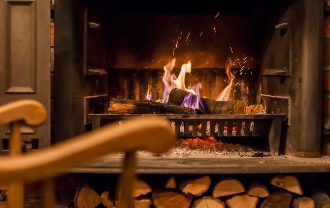 Список предметів, які ні в якому разі не можна спалювати в каміні