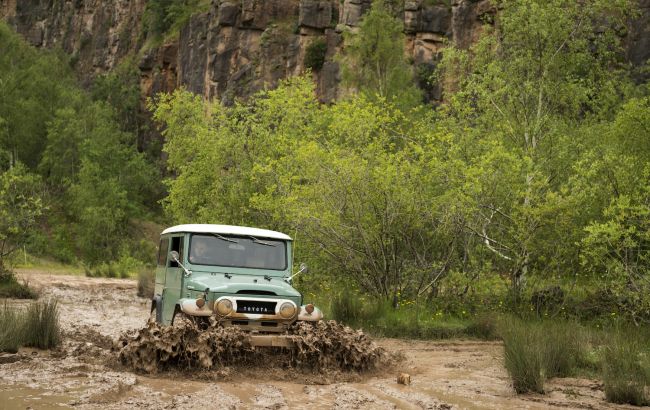 Что делать, если машина застряла в грязи: важные советы водителям