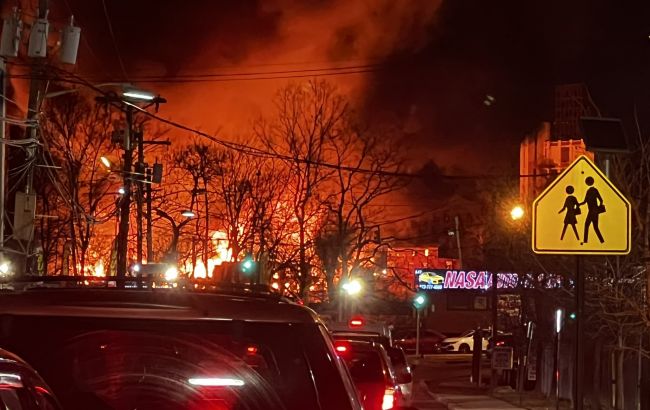 На химическом заводе в США произошел масштабный пожар