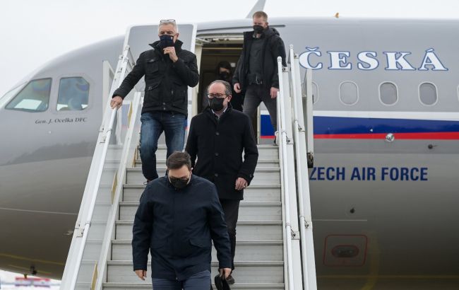 Славковський формат. Глава МЗС Австрії виступив із заявою напередодні візиту в Україну