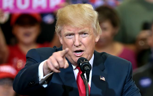 Трамп видалив скандальні твіти після заморозки аккаунта в Twitter