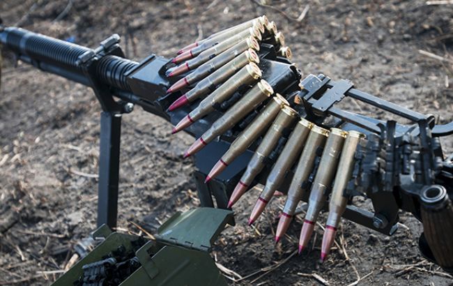 Обстановка на Донбассе контролируется украинской армией, - штаб АТО