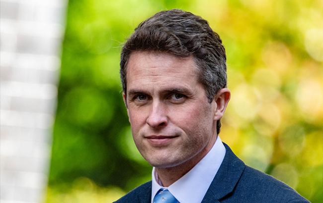 Глава Минобороны Британии хотел сместить Терезу Мэй, - The Times