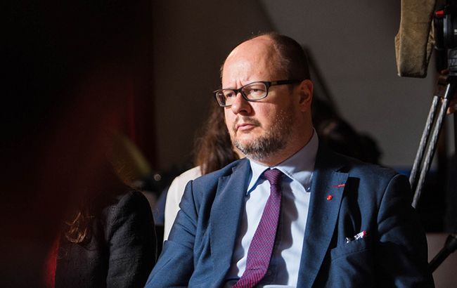 Мэр Гданьска не дышит самостоятельно, - врачи