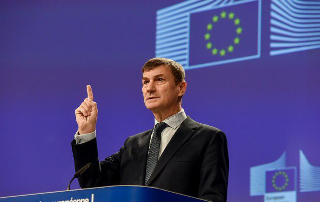 В Евросоюзе представили план борьбы с российской дезинформацией перед выборами