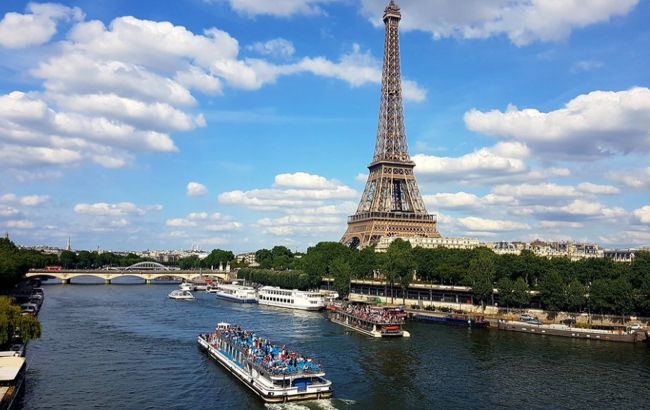 Взрыв в Париже оказался звуком пролетевшего истребителя