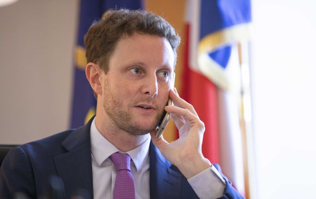 Франція пригрозила Білорусі санкціями і закриттям повітряного простору