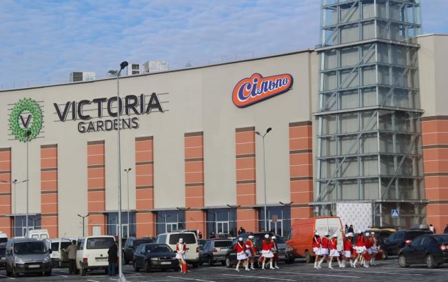 Во Львове искали взрывчатку в торговом центре