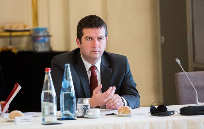 Чехия допустила новые меры против России после высылки дипломатов