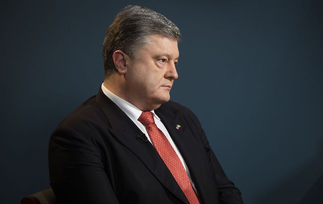 Порошенко отреагировал на нападение на активиста Михайлика в Одессе