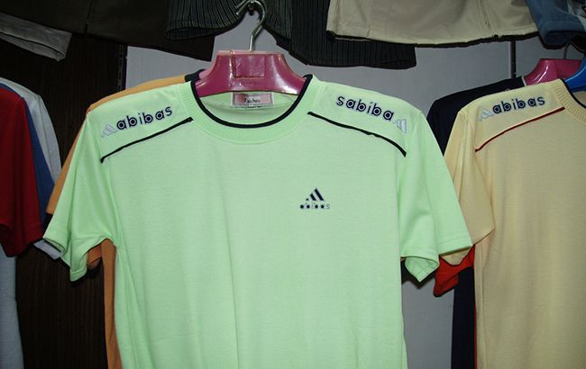 Поддельные товары попадают в ЕС через Украину, - отчет