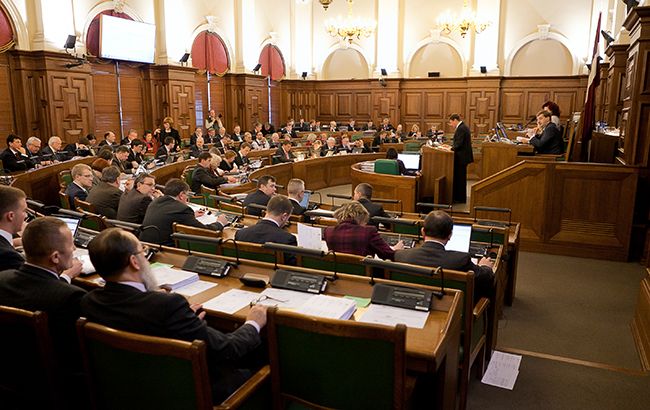 Сейм Латвии утвердил переход  школ нацменьшинств на госязык