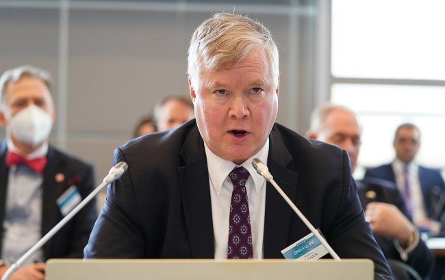 США обсуждают с Евросоюзом адресные санкции против Беларуси