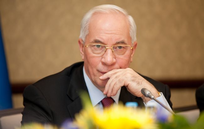 Азарову оголосили підозру у держзраді через "Харківські угоди"