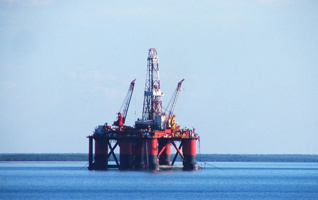 Цена на нефть Brent упала ниже 25 долларов