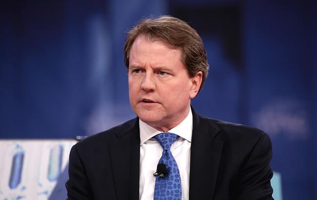 Трамп сообщил, что главный юрист Белого дома осенью покинет пост