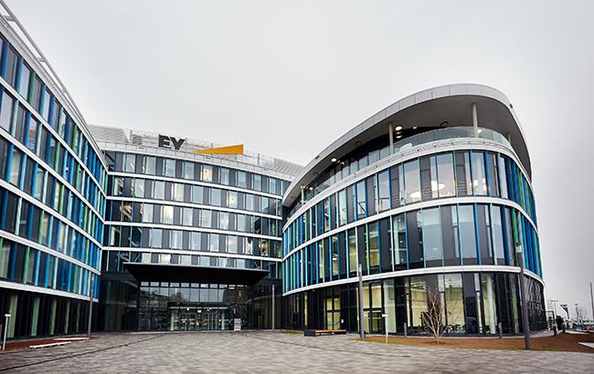 В Германии эвакуировали пассажиров самолета из-за террористической угрозы