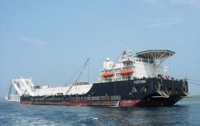 Судно, которое может достроить "Северный поток-2", вышло из порта Германии