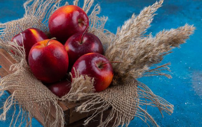 Яблучний Спас 2025: усі традиції та заборони цього дня