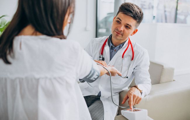 Українці з хворобами серця не повинні платити за ці послуги в лікарні: важливе пояснення