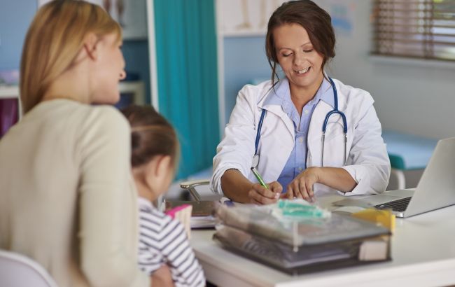 Родимки у дітей: коли треба обов'язково обстежуватися