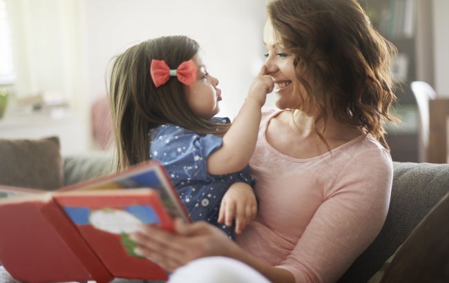 Такая мать разрушает детство и взрослую жизнь: как нельзя делать