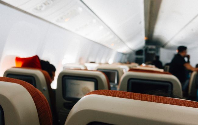 Что произойдет, если кто-то умрет в самолете во время полета: откровенный рассказ экипажа