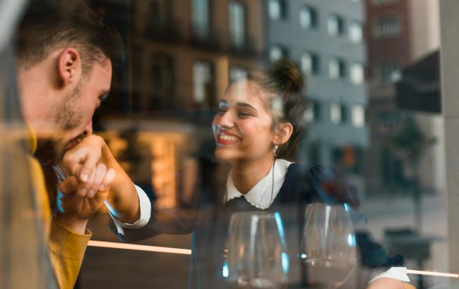 Як зачарувати жінку на першому побаченні: 7 секретних прийомів