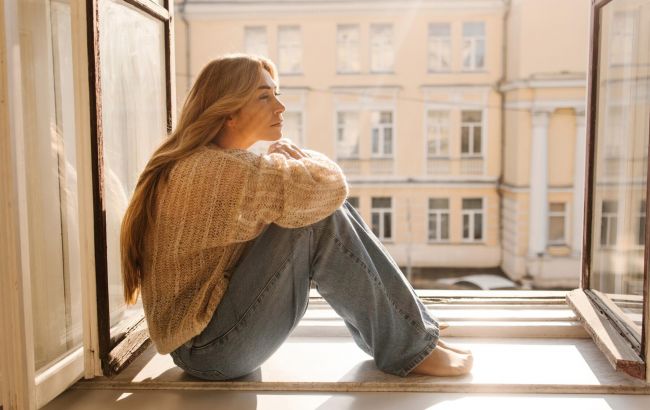 Негативні думки, які вас знищують щодня: як навчитися їх зупиняти