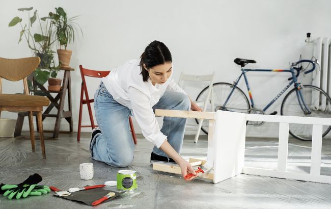 Більше світла: 5 способів зробити темну кімнату світлішою