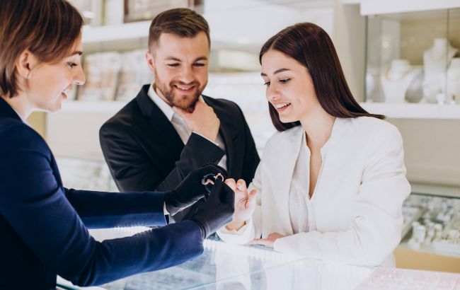 Купуєте каблучку з діамантом? Як не переплатити і не пошкодувати: практичні поради ювелірів