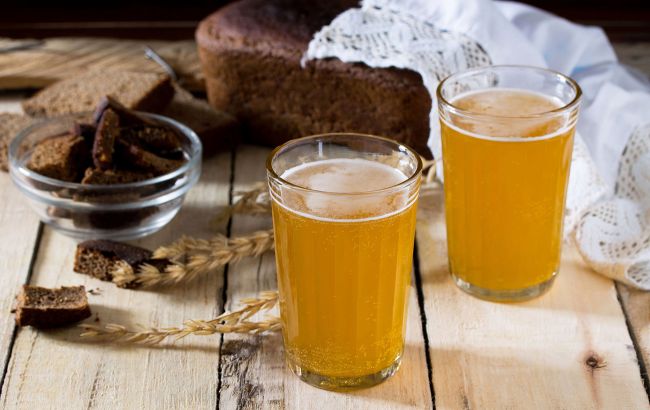 Врачи рассказали, кому строго запрещено пить квас, и какие могут быть последствия
