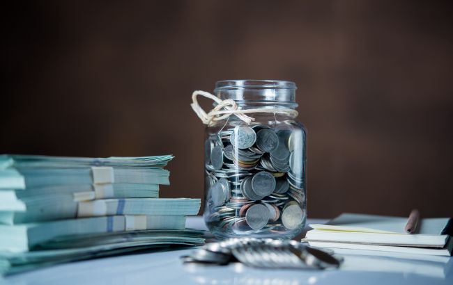 Где категорически нельзя хранить деньги: приведет к бедности