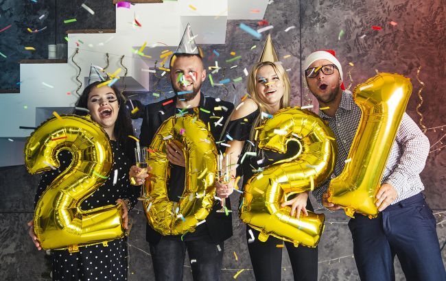 Новогодний Дед Мороз с отрицательным ПЦР-тестом: сколько стоит услуга в 2020 году