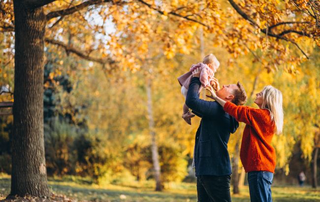 Длинные выходные в октябре 2021: какие дни отработаем и что отпразднуем