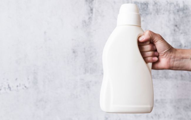 6 речей, які ніколи не можна чистити відбілювачем та білизною